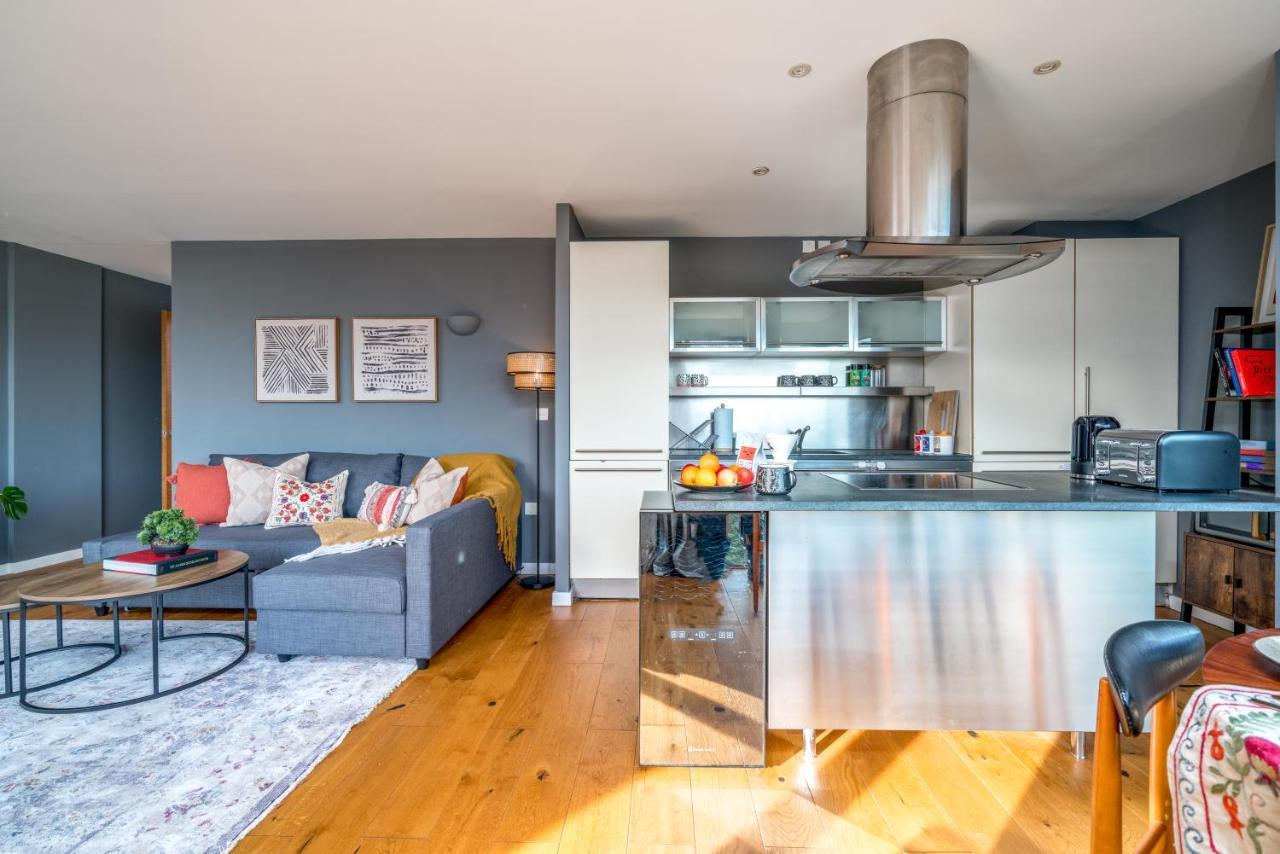 2 Bedroom Apartment With Park Views Shoreditch Londen Buitenkant foto