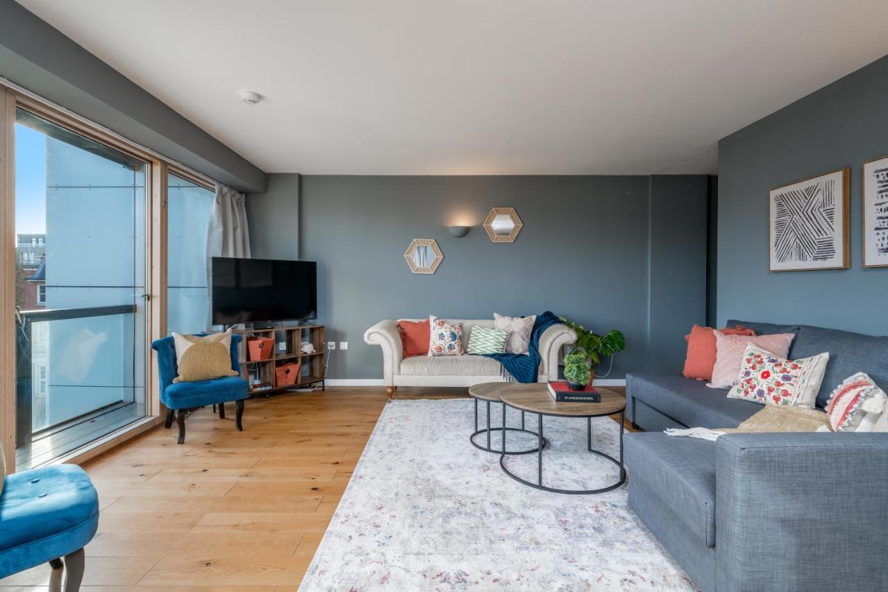 2 Bedroom Apartment With Park Views Shoreditch Londen Buitenkant foto
