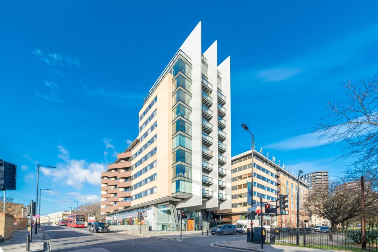 2 Bedroom Apartment With Park Views Shoreditch Londen Buitenkant foto